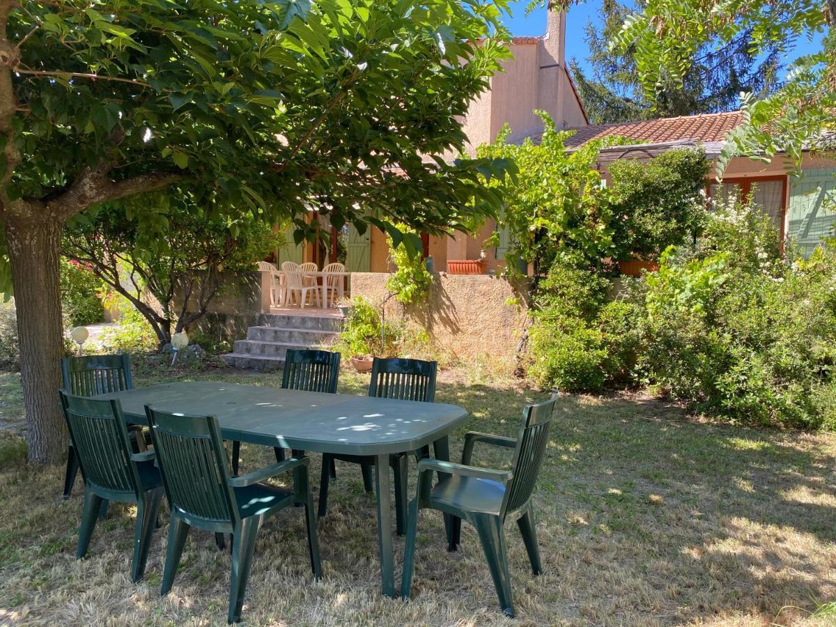 Maison Provencale En Campagne A Éguilles Exterior foto